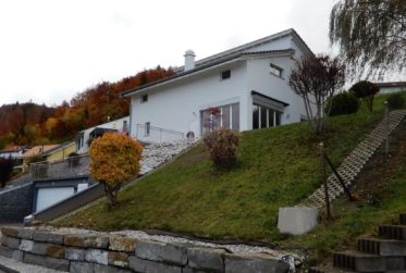 À La Roche - Une villa atypique au pied de La Berra, avec une vue splendide !