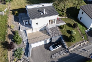 À La Roche - Une villa atypique au pied de La Berra, avec une vue splendide !