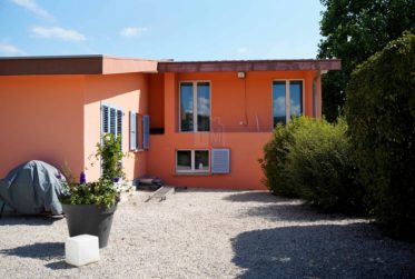 Villa de 7 ½ pièces dans un cadre idyllique à 1783 Barberêche